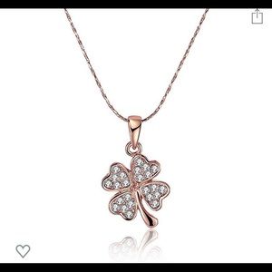 NWOT 4 Leaf Clover Necklace